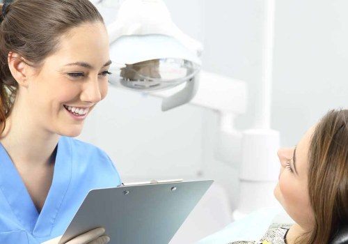 What is the Difference Between a Dental Hygienist and a Dental Assistant?